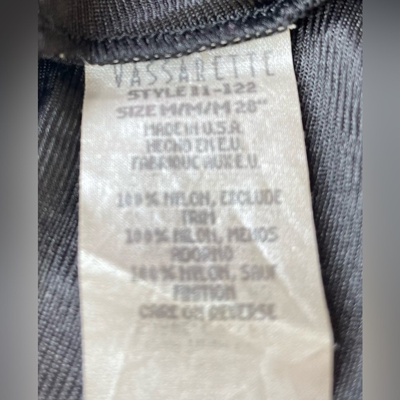 Vassarette Black Half Slip With Slit Size Medium - Picture 4 of 6